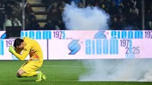 独行侠正式宣布：亏死也得送走浓眉，换空气也不会再留他了！