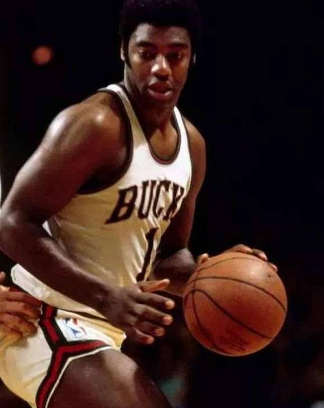 新疆队在比 新疆队在比