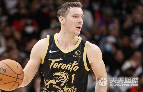 凭借硬朗的 凭借硬朗的